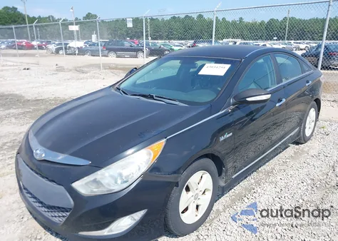 2011 Hyundai Sonata Hybrid z USA, uszkodzony, nr VIN KMHEC4A47BA005064